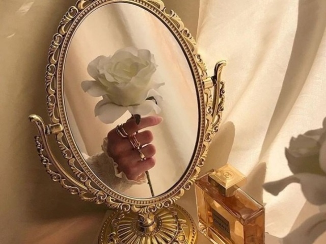 ↪ 𝐯𝐢𝐧𝐭𝐚𝐠𝐞