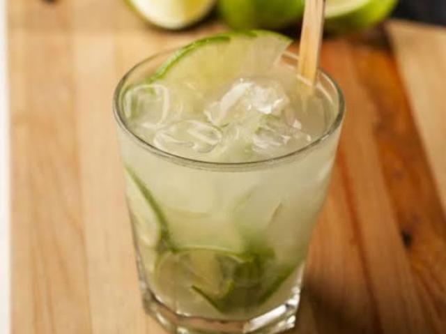 Caipirinha de cachaça