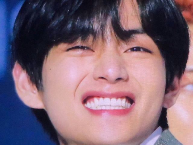 taehyung / v