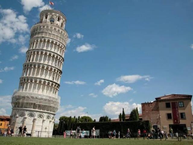 Torre de Pisa, Itália