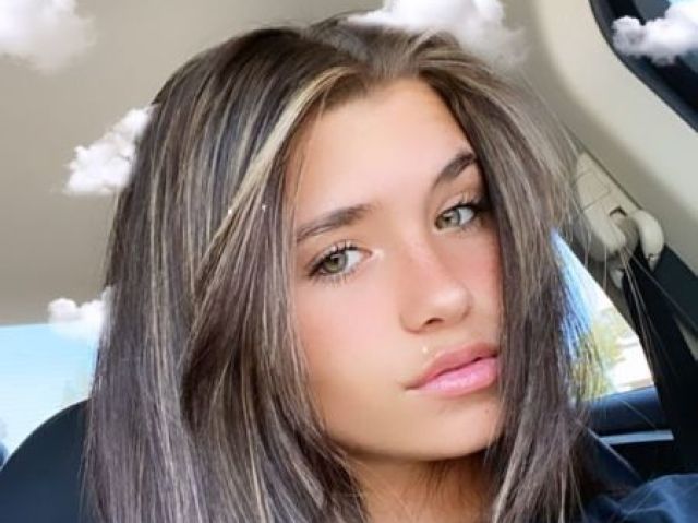 Nessa Barret