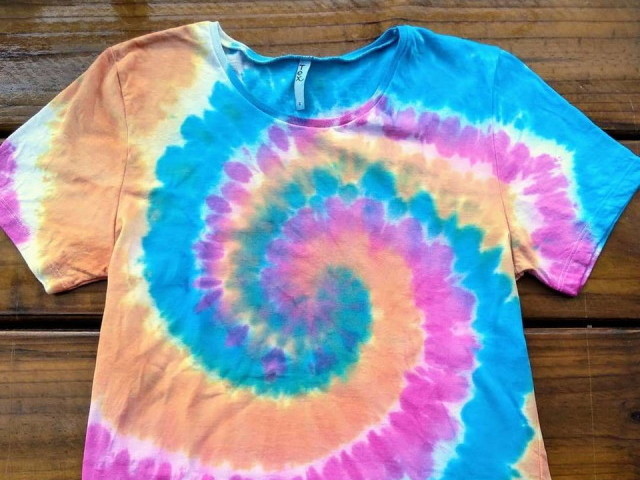 TIE DYE