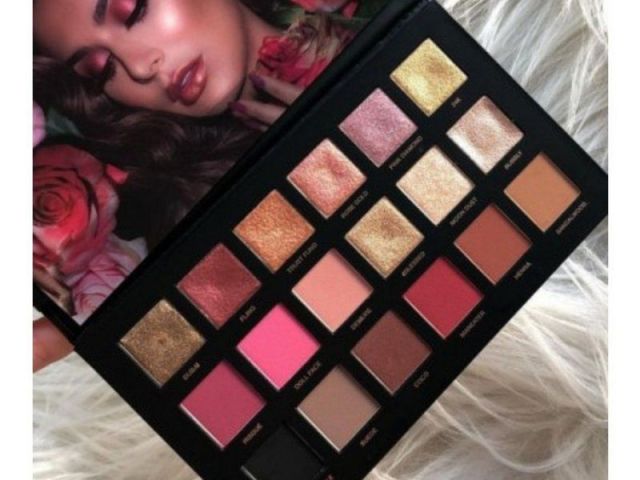 Paleta de sombras da Huda Beauty