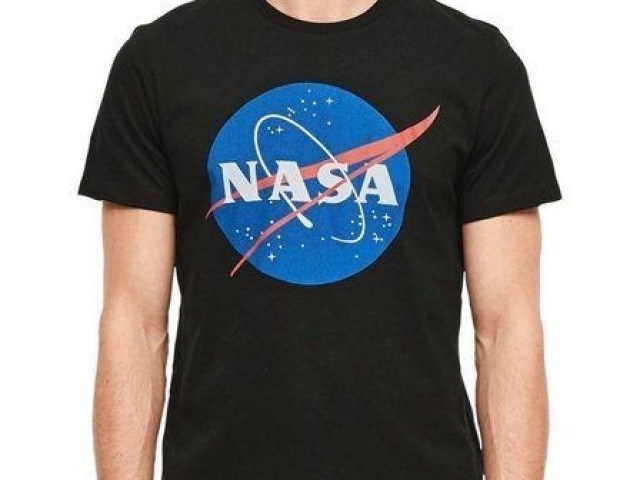 Uma blusa da NASA