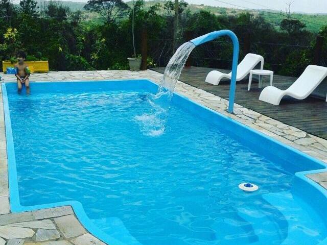 Uma piscina, eu amo água, e principalmente em casa, pq eu não vou pagar nada. 💦