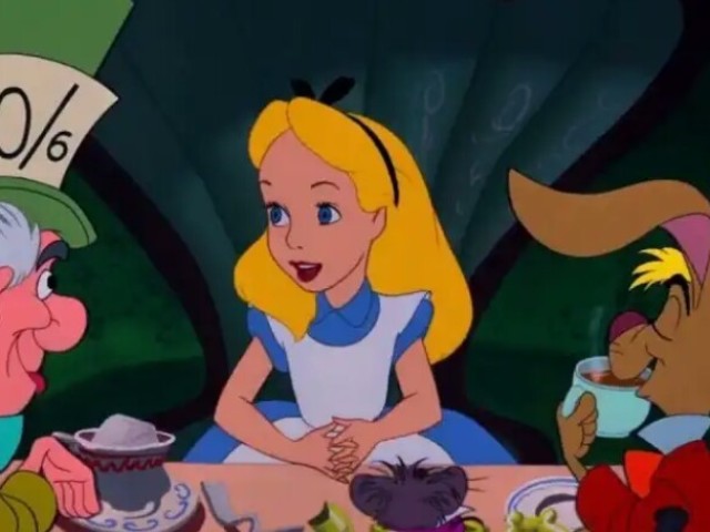 Tente acertar quais são os nomes desses clássicos da Disney!