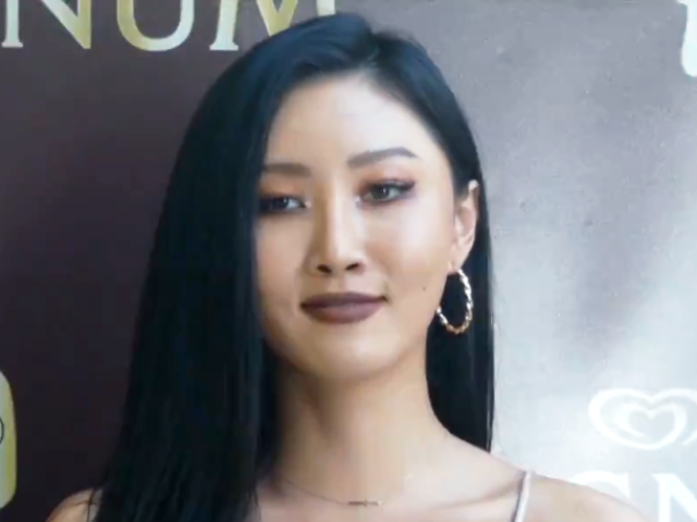 Hwasa (MAMAMOO)