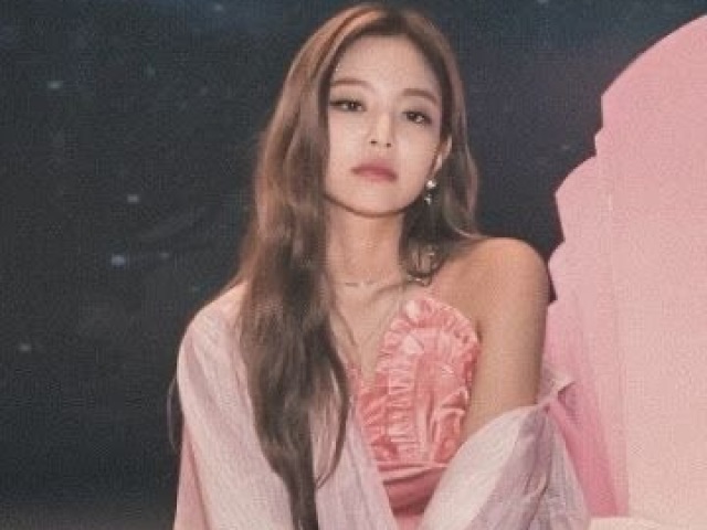 Jennie-BlackPink