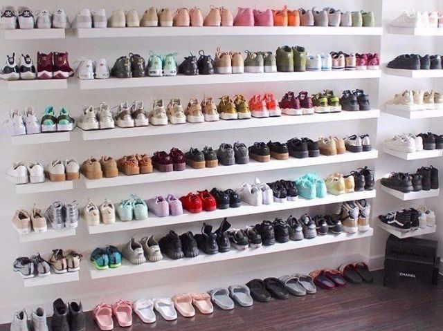 O seu closet de sapatos!