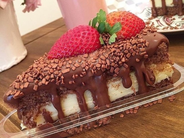 Bolo de chocolate é o preferido da Victoria