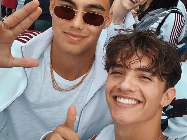 Noah e Bailey