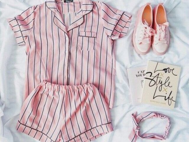 ESSA ERA A ROUPA QUE VC ESTAVA