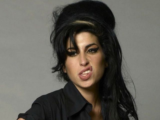 "Valerie"
Amy Winehouse