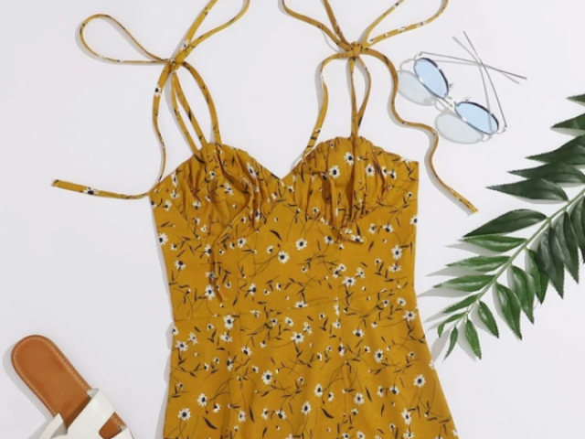 Curto, amarelo com flores