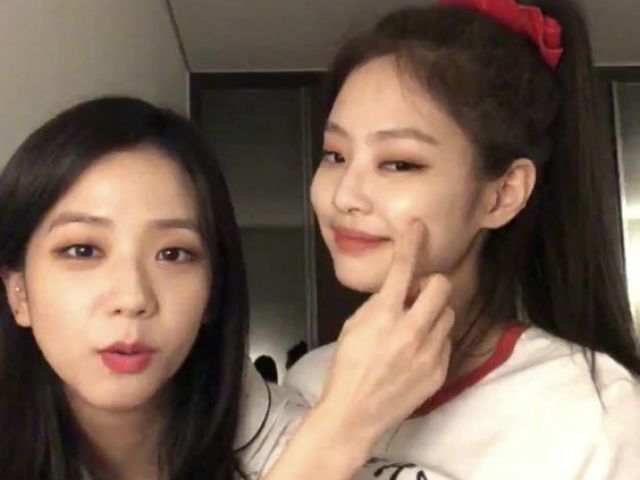 jisoo e jennie(blackpink)