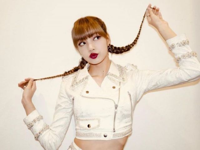 Lisa- BLACKPINK