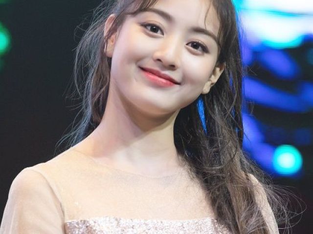 Jihyo- TWICE