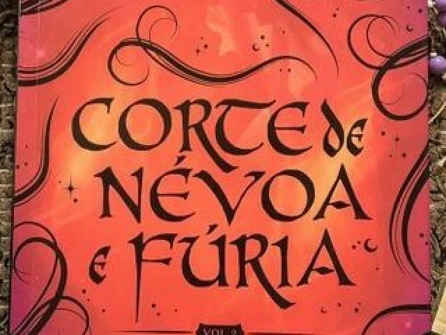 Corte de Nevoa e furia