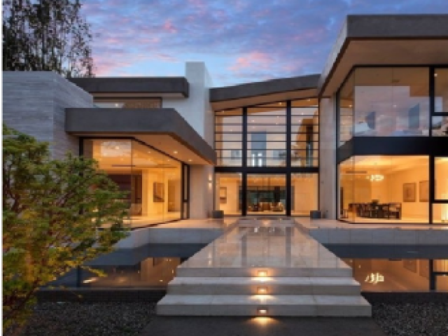 Luxuosa