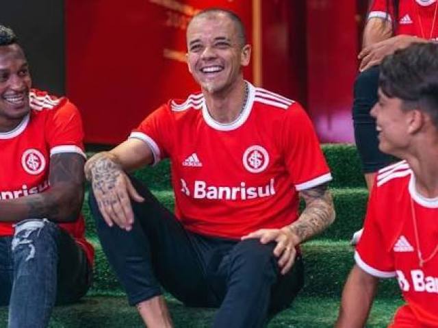 Camisa internacional 1