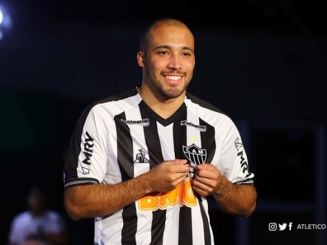 7. Camisa Atlético Mineiro 1