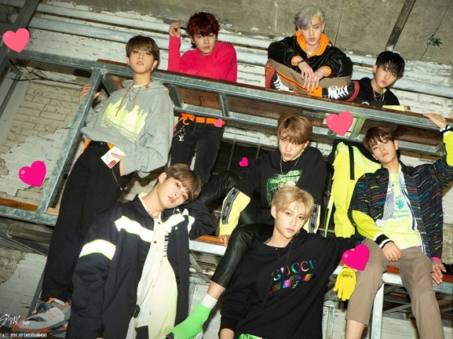 •Você sabe tudo sobre o Stray Kids? 💋💚