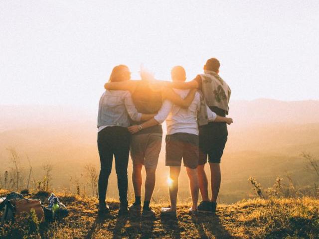 🤜Somos como irmãos/irmãs. Estamos juntos para o que der e vier!🤛