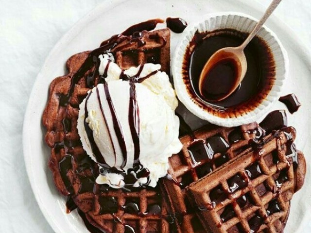 Waffles com sorvete