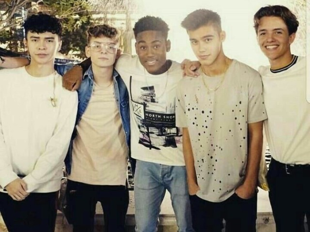 Quem seria seu namorado no Now United?