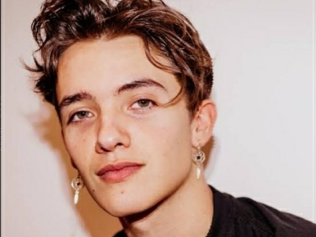 Noah Urrea