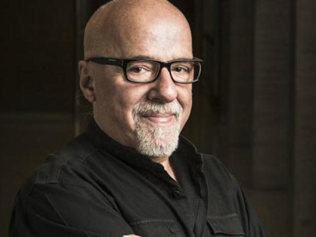 Paulo Coelho.