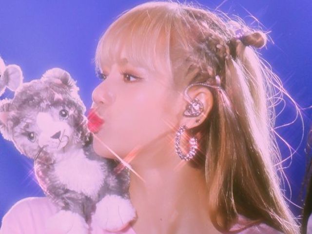 lisa(blackpink)