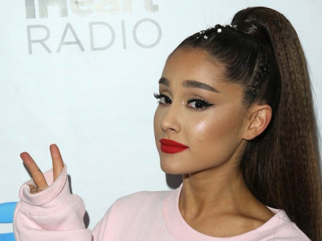 Ariana Grande!