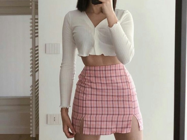 <3