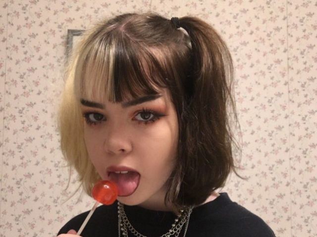 ๐ฎ-๐ฐ๐ฒ๐ป๐ต