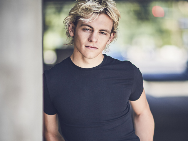 ross lynch