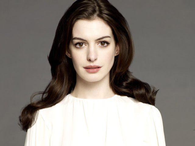 anne hathaway