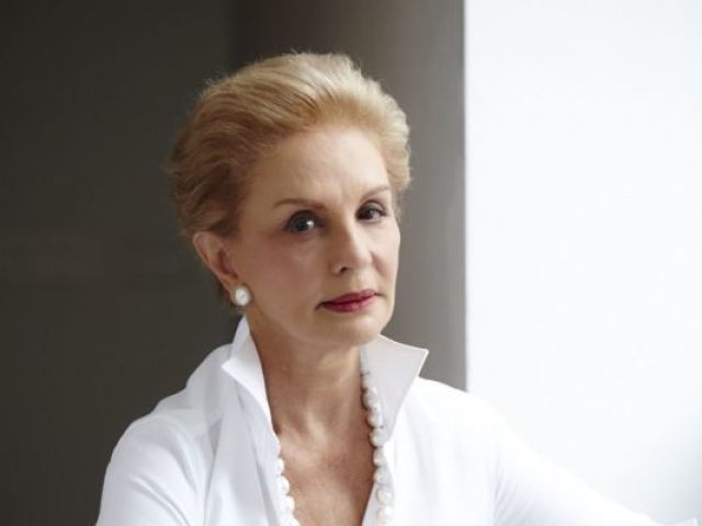 Carolina Herrera.