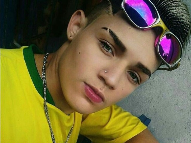 Bem zé bonitão
(Achou que eu iria dizer Zé Droguinha né 😅😅)