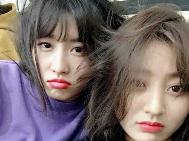 Jihyo e Momo