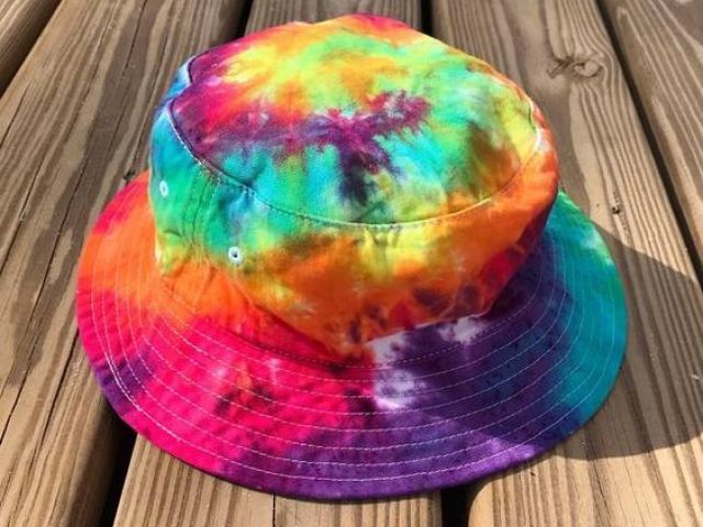 TIE DYE