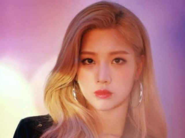 Kim Lip