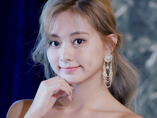 Tzuyu (Twice)