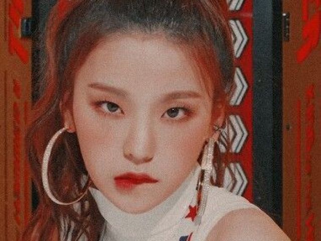 - Yeji // ITZY -