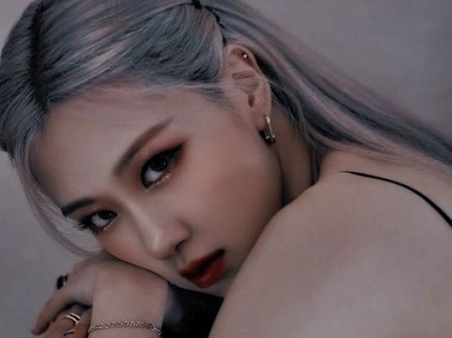 - Rosé // BLACKPINK -