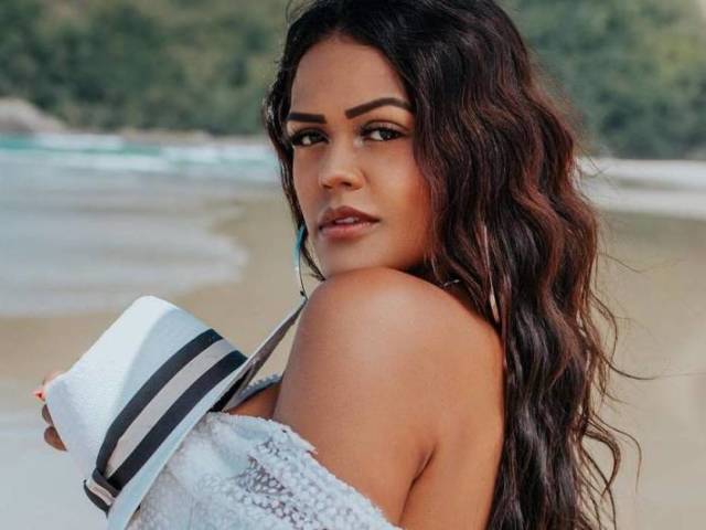 Parabéns Você é Camila Loures!