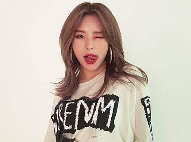 Wheein (Mamamoo)