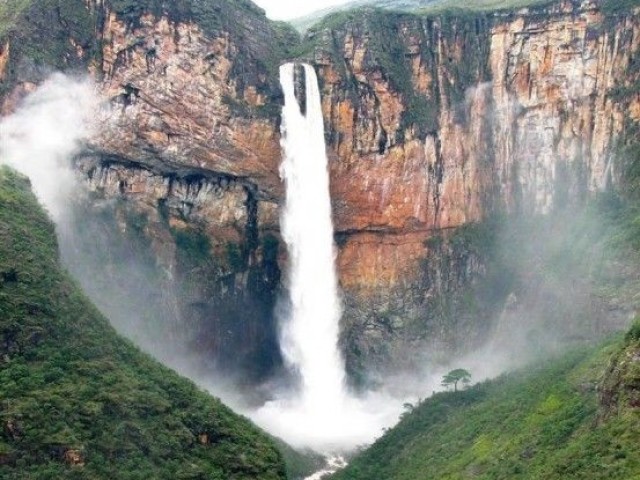 Parque, é mais tranquilo e tem uma paisagem mais bonita!!