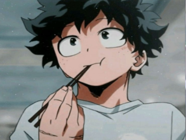 *Você estava comendo quando vê o mesmo garoto de antes*
????- Licença, posso me sentar com você? aqui parece ser mais tranquilo.
S/n- Claro.
*Você o observa*
????- Ah e o meu nome é Izuku Midorya, mas pode me chamar de Deku.
S/n- É um prazer Deku-kun! *Você sorri e ele cora*
*Vocês passaram o almoço todo conversando*