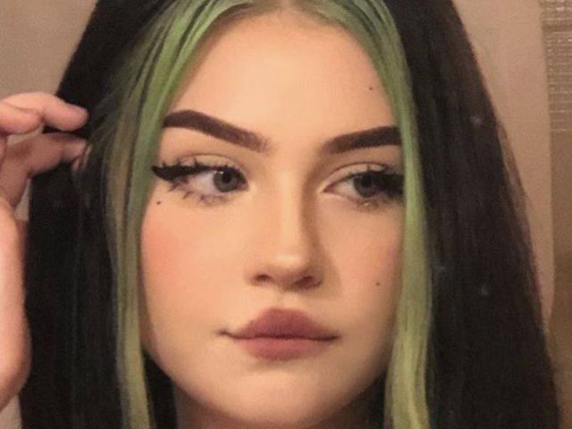 Burguesa e-girl